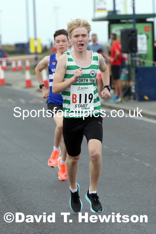 Mens under-17s 2021 Northern 6 and 4 Stage and Young Athletes Road Relays, Redcar. Photo: David T. Hewitson/Sports for All Pics